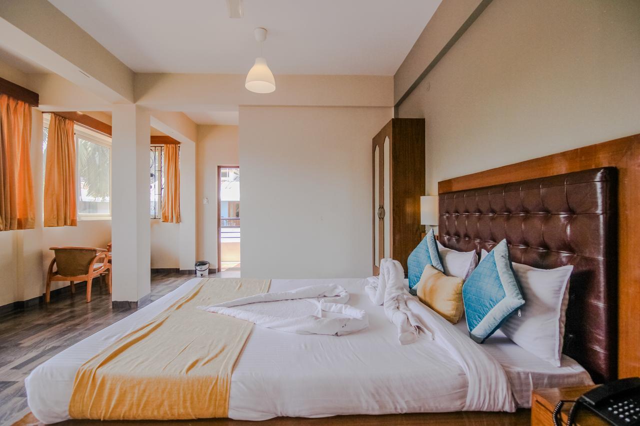 Royale Nirvana Resort Arpora Esterno foto